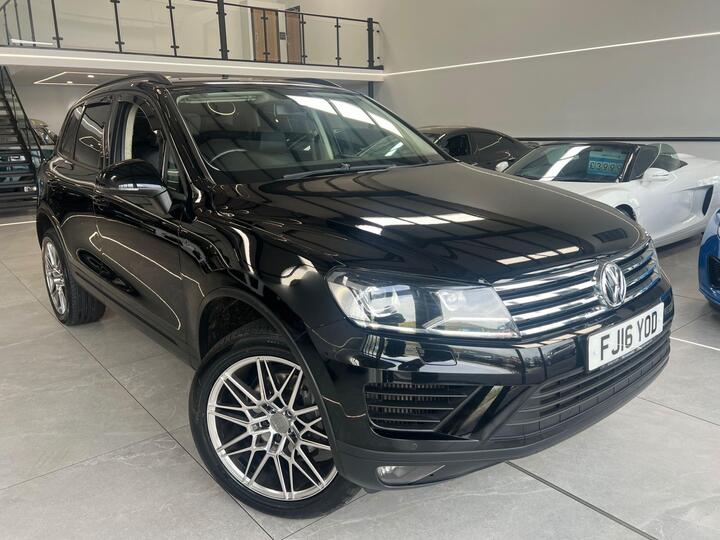 Volkswagen TOUAREG 3.0 TDI V6 BlueMotion Tech Escape Tiptronic 4WD Euro 6 (s/s) 5dr