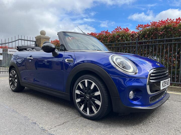 MINI Convertible 1.5 Cooper Exclusive Steptronic Euro 6 (s/s) 2dr