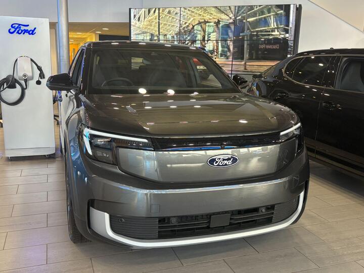 Ford Explorer Extended Range 77kWh Premium Auto 5dr