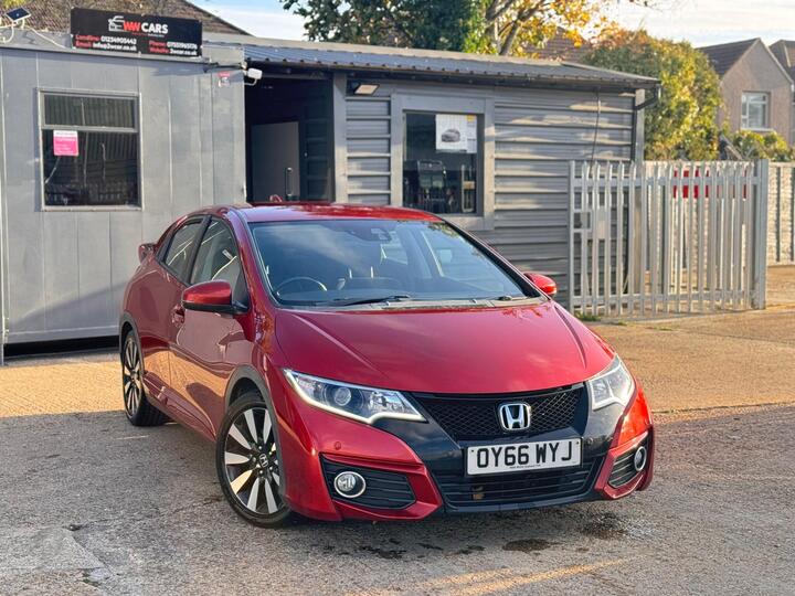 Honda Civic 1.8 I-VTEC SE Plus (Navi) Euro 6 (s/s) 5dr Honda Civic 1.8 I-VTEC SE Plus (Navi) Euro 6 (s/s) 5dr