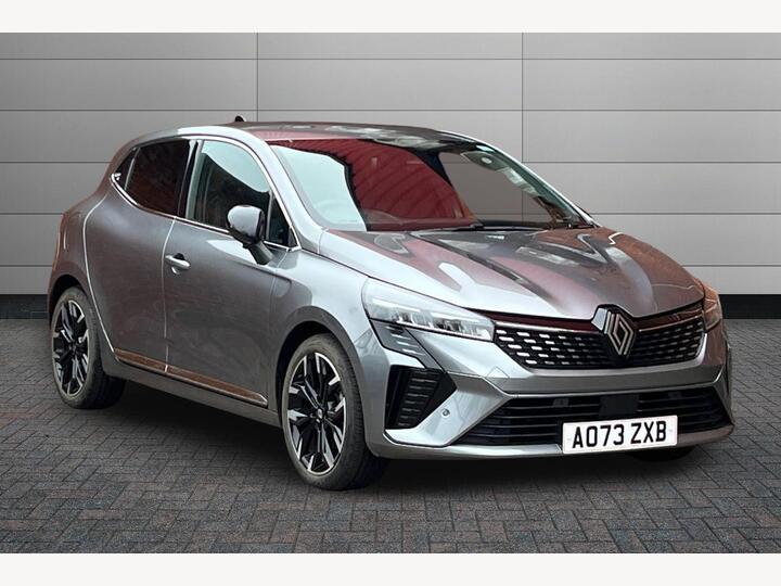 Renault Clio 1.6 E-TECH Techno Auto Euro 6 (s/s) 5dr