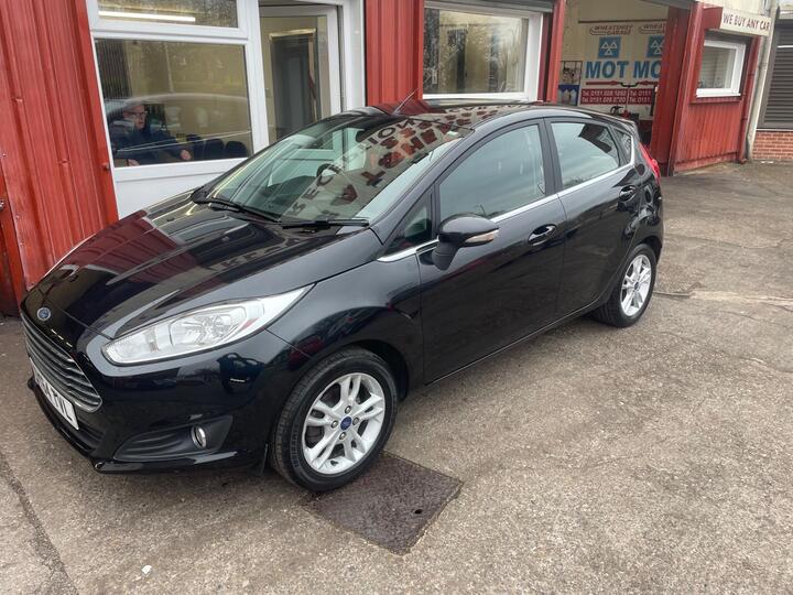 Ford Fiesta 1.0T EcoBoost Zetec Euro 5 (s/s) 5dr