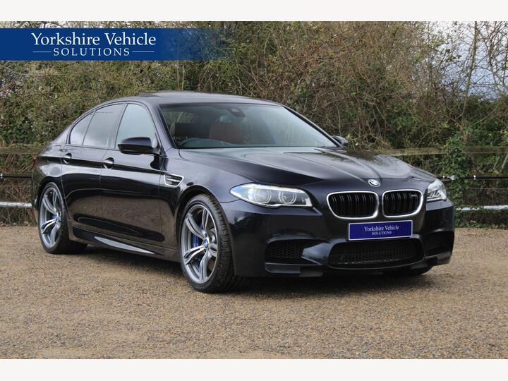 BMW M5 4.4 V8 DCT Euro 6 (s/s) 4dr