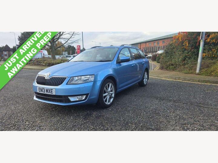 Skoda OCTAVIA 1.6 TDI Elegance Euro 5 (s/s) 5dr Skoda OCTAVIA 1.6 TDI Elegance Euro 5 (s/s) 5dr