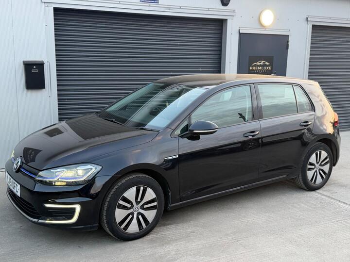 Volkswagen E-Golf 35.8kWh E-Golf Auto 5dr