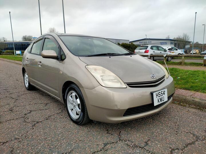 Toyota Prius 1.5 T3 Hatchback 5dr Petrol Hybrid CVT (104 G/km, 76 Bhp)