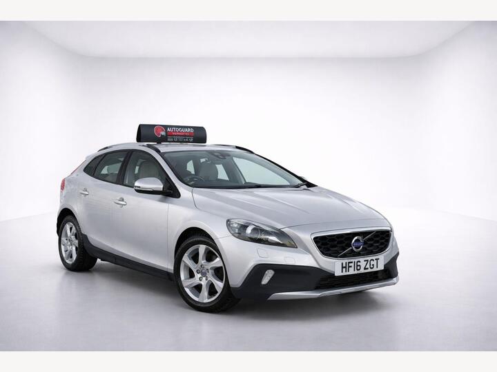 Volvo V40 Cross Country 2.0 D2 Lux Euro 6 (s/s) 5dr Volvo V40 Cross Country 2.0 D2 Lux Euro 6 (s/s) 5dr