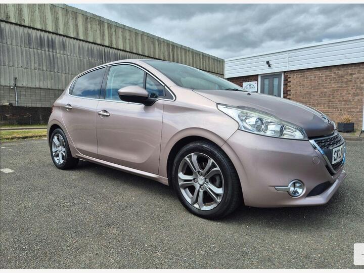 Peugeot 208 1.4 HDi Allure Euro 5 5dr