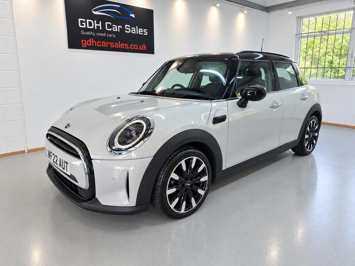 MINI Hatch 1.5 Cooper Classic Steptronic Euro 6 (s/s) 5dr
