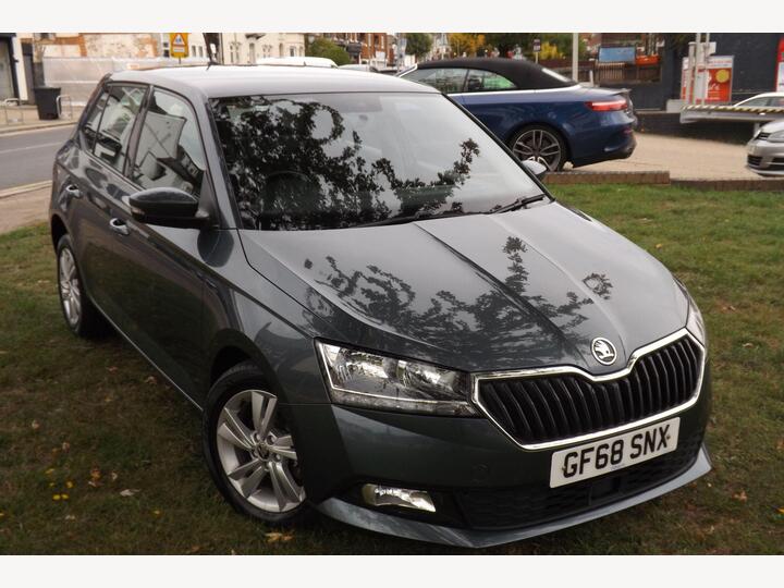 Skoda Fabia 1.0 TSI SE Euro 6 (s/s) 5dr Skoda Fabia 1.0 TSI SE Euro 6 (s/s) 5dr