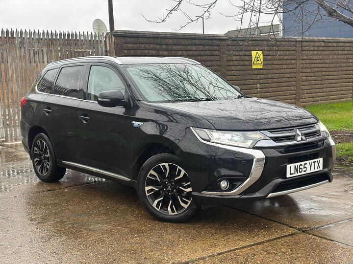 Mitsubishi Outlander 2.0h 12kWh GX4hs CVT 4WD Euro 6 (s/s) 5dr Mitsubishi Outlander 2.0h 12kWh GX4hs CVT 4WD Euro 6 (s/s) 5dr