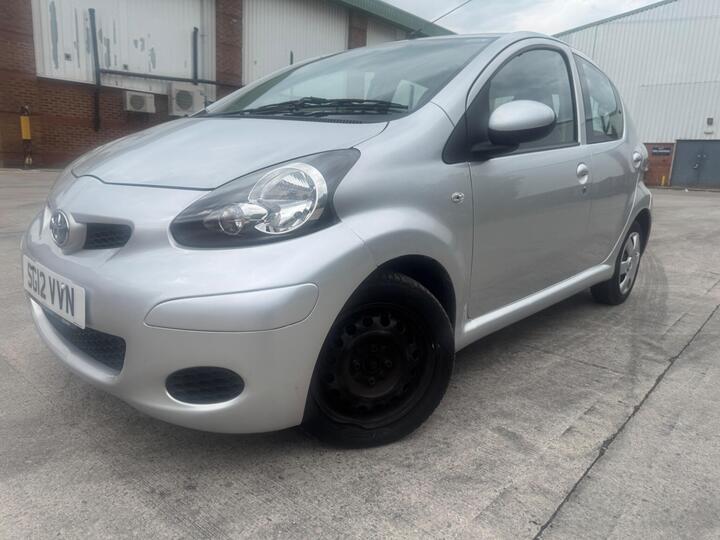 Toyota AYGO 1.0 VVT-i Ice Euro 5 5dr