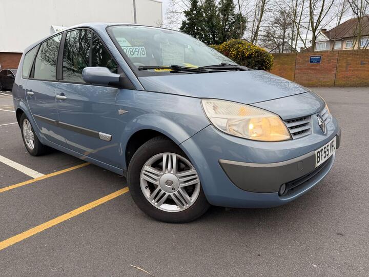 Renault Grand Scenic 2.0 VVT Privilege 5dr