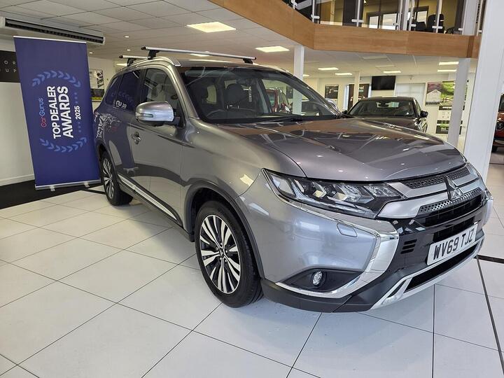 Mitsubishi Outlander 2.0 MIVEC Exceed CVT 4WD Euro 6 (s/s) 5dr