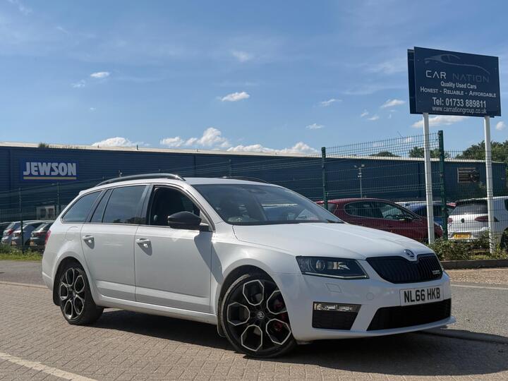 Skoda Octavia 2.0 TDI VRS DSG 4WD Euro 6 (s/s) 5dr Skoda Octavia 2.0 TDI VRS DSG 4WD Euro 6 (s/s) 5dr