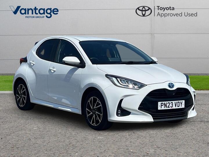 Toyota Yaris 1.5 VVT-h Design E-CVT Euro 6 (s/s) 5dr