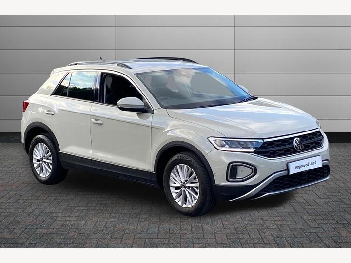 Volkswagen T-Roc 1.0 TSI Life Euro 6 (s/s) 5dr Volkswagen T-Roc 1.0 TSI Life Euro 6 (s/s) 5dr