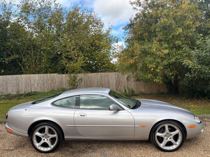 Jaguar XK8 4.0 2dr
