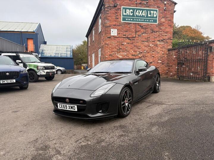 Jaguar F-TYPE 3.0 V6 Chequered Flag Auto Euro 6 (s/s) 2dr Jaguar F-TYPE 3.0 V6 Chequered Flag Auto Euro 6 (s/s) 2dr