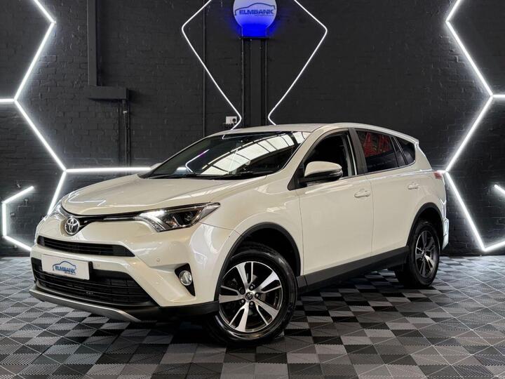 Toyota RAV4 2.0 D-4D Business Edition Euro 6 (s/s) 5dr