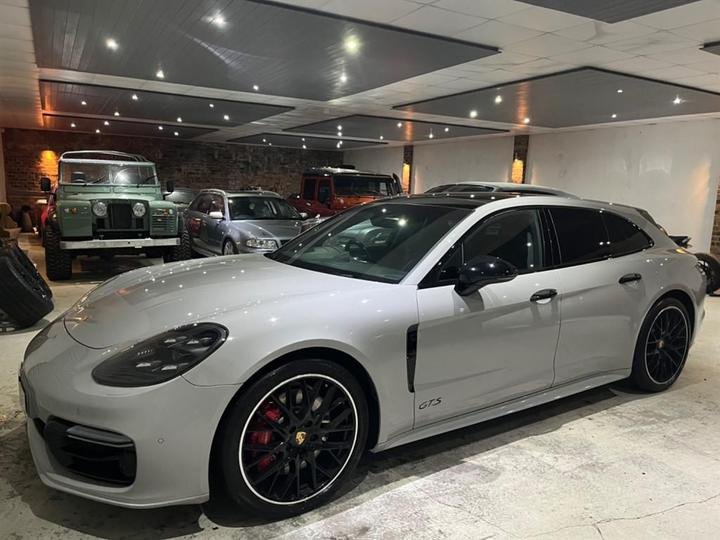 Porsche Panamera GTS SPORT TURISMO PDK