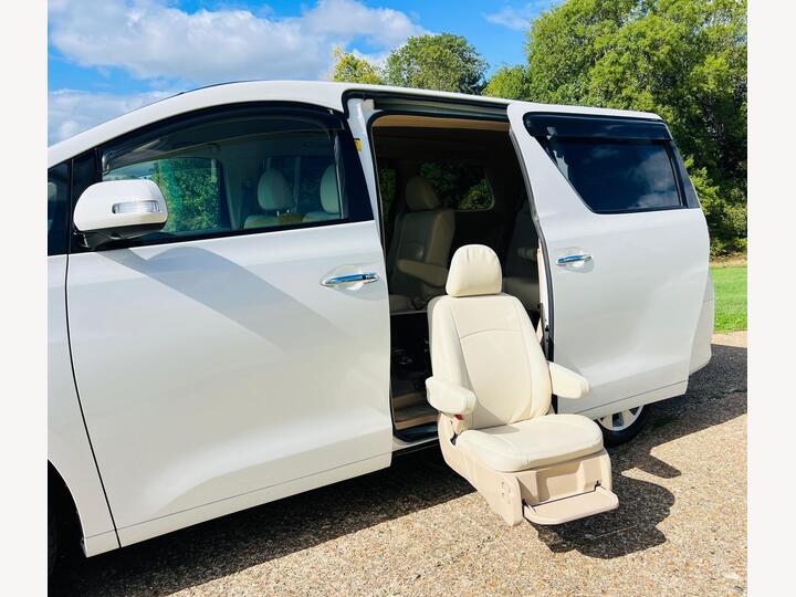 Toyota Alphard 3.5 V6 PETROL AUTOMATIC,DISABLE SEAT