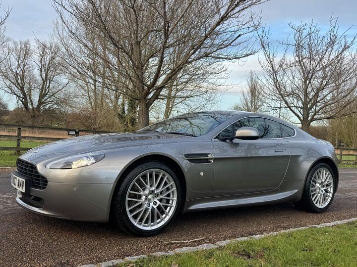 Aston Martin Vantage 4.7 V8 N420 Euro 4 2dr