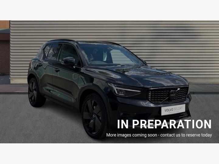 Volvo XC40 2.0 B4 MHEV Plus Black Edition DCT Auto Euro 6 (s/s) 5dr