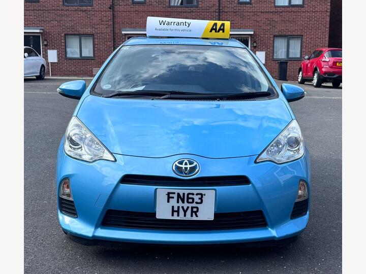 Toyota Aqua S - Package