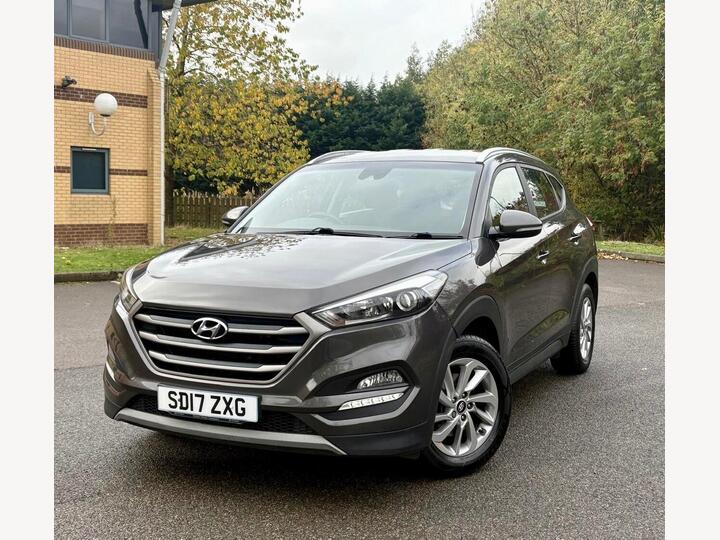 Hyundai TUCSON 1.7 CRDi Blue Drive SE Nav Euro 6 (s/s) 5dr Hyundai TUCSON 1.7 CRDi Blue Drive SE Nav Euro 6 (s/s) 5dr