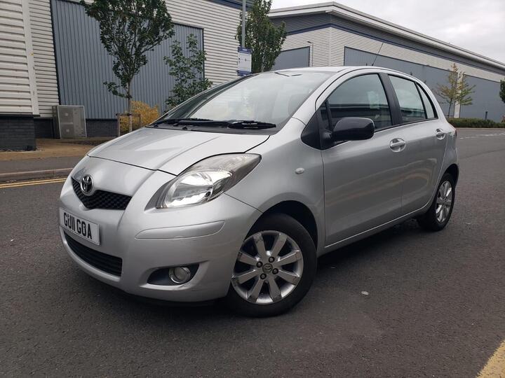 Toyota Yaris 1.33 Dual VVT-i T Spirit Euro 5 (s/s) 5dr