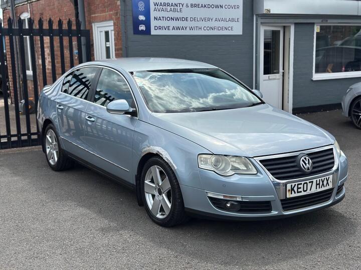 Volkswagen Passat 3.2 FSI V6 SEL DSG 4Motion Euro 4 4dr