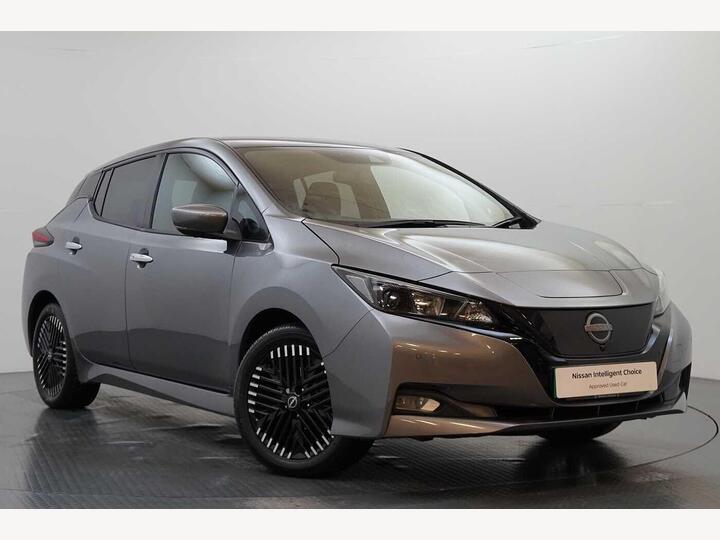 Nissan LEAF 39kWh N-Connecta Auto 5dr Nissan LEAF 39kWh N-Connecta Auto 5dr