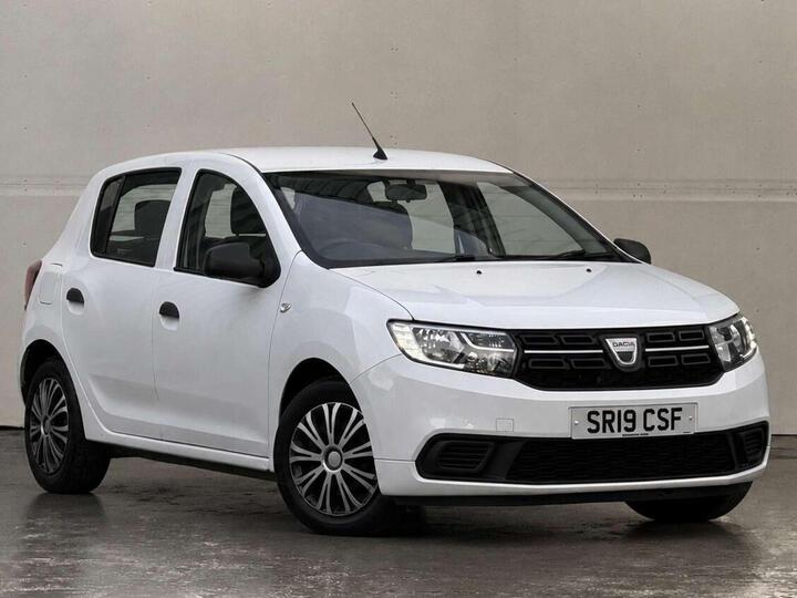 Dacia Sandero 1.0 SCe Essential Euro 6 5dr Dacia Sandero 1.0 SCe Essential Euro 6 5dr