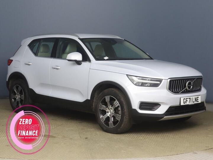 Volvo XC40 2.0 B4 MHEV Inscription Auto Euro 6 (s/s) 5dr
