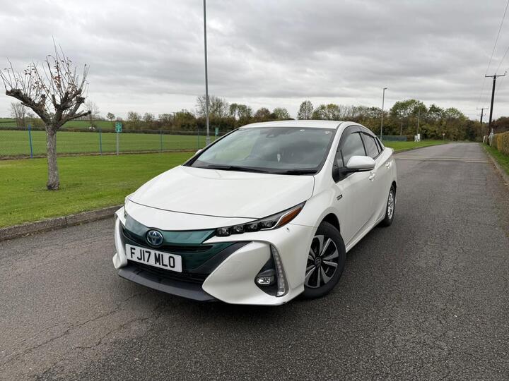 Toyota Prius 1.8 VVT 8.8kWh Business Edition Plus Hatchback 5dr Petrol Plug-in Hybrid CVT Euro 6 (s/s) (122 Ps) Toyota Prius 1.8 VVT 8.8kWh Business Edition Plus Hatchback 5dr Petrol Plug-in Hybrid CVT Euro 6 (s/s) (122 Ps)