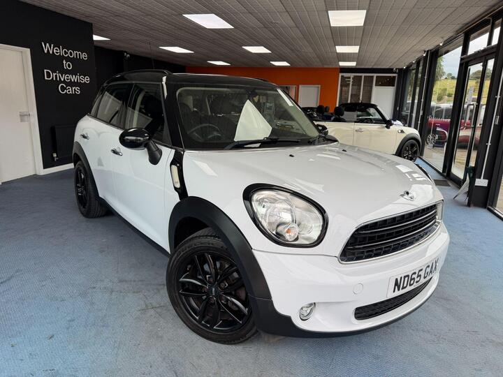 MINI Countryman 1.6 Cooper Auto Euro 6 5dr MINI Countryman 1.6 Cooper Auto Euro 6 5dr
