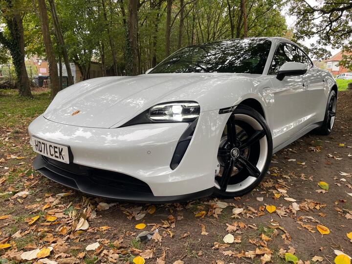 Porsche Taycan Performance 79.2kWh 4S Auto 4WD 4dr (11kW Charger) Porsche Taycan Performance 79.2kWh 4S Auto 4WD 4dr (11kW Charger)