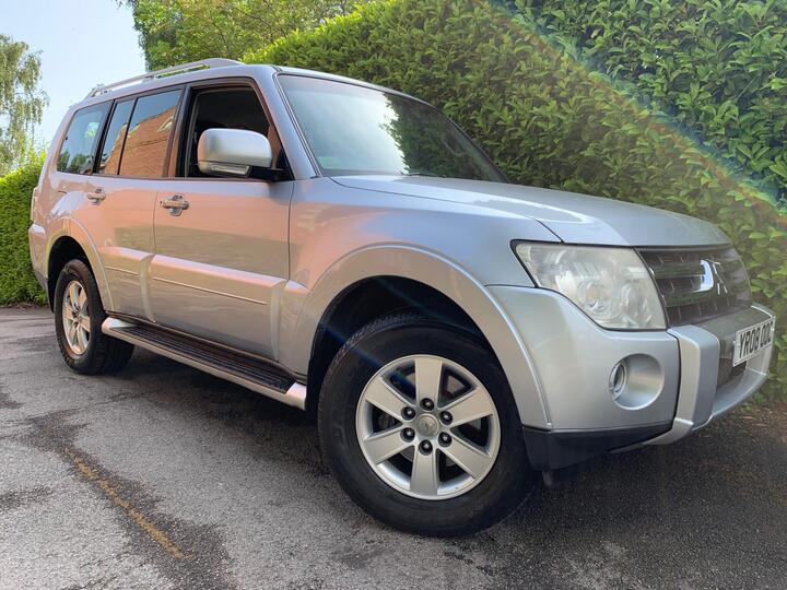 Mitsubishi Shogun 3.2 DI-DC Equippe Auto 4WD Euro 4 5dr LWB