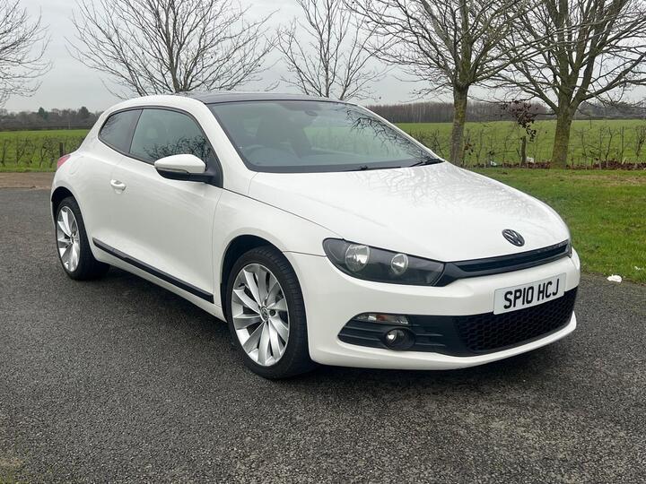 Volkswagen Scirocco 2.0 TSI GT DSG Euro 5 3dr