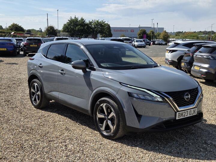 Nissan QASHQAI 1.3 DIG-T MHEV N-Connecta XTRON Euro 6 (s/s) 5dr