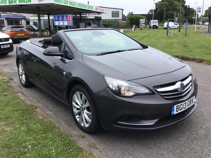 Vauxhall Cascada 1.4T Elite Euro 5 (s/s) 2dr Vauxhall Cascada 1.4T Elite Euro 5 (s/s) 2dr