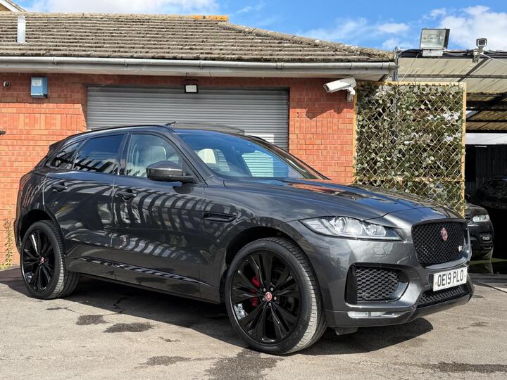 Jaguar F-PACE 3.0 D300 V6 S Auto AWD Euro 6 (s/s) 5dr