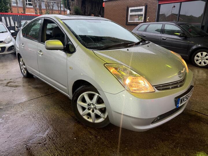 Toyota Prius 1.5 T Spirit CVT 5dr