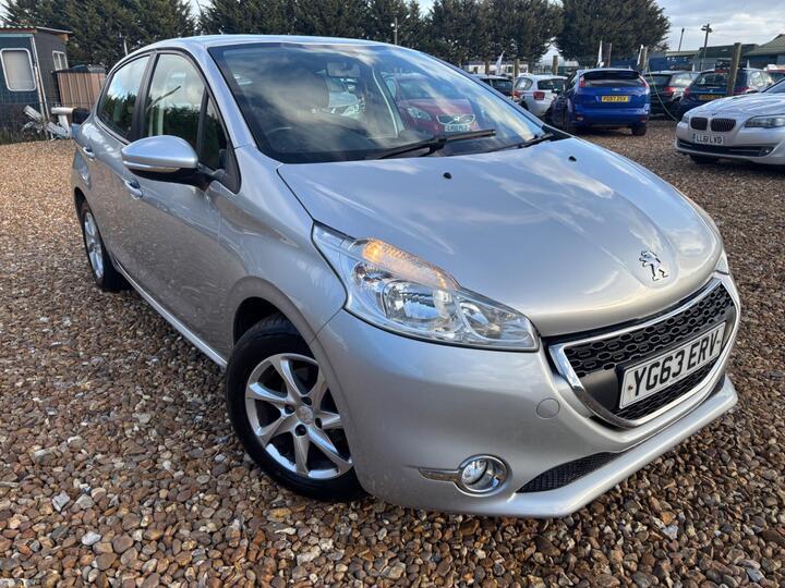 Peugeot 208 1.2 VTi Active Euro 5 5dr