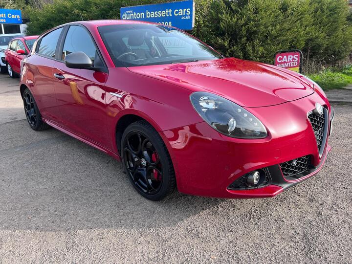 Alfa Romeo Giulietta 1.4 TB MultiAir Speciale Euro 6 (s/s) 5dr Alfa Romeo Giulietta 1.4 TB MultiAir Speciale Euro 6 (s/s) 5dr