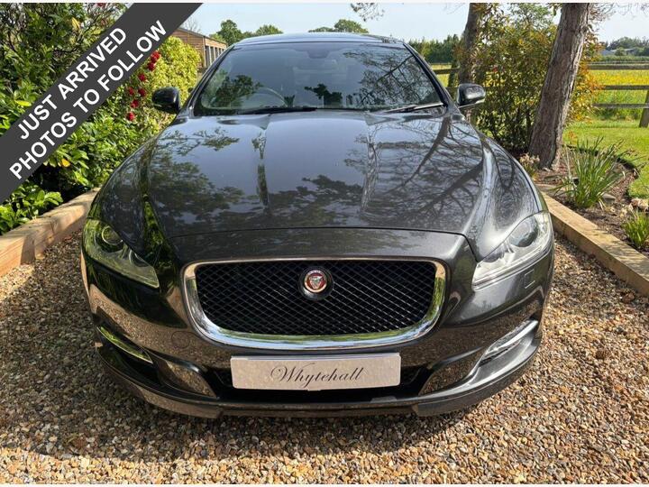 Jaguar XJ 3.0d V6 Portfolio Auto Euro 5 (s/s) 4dr