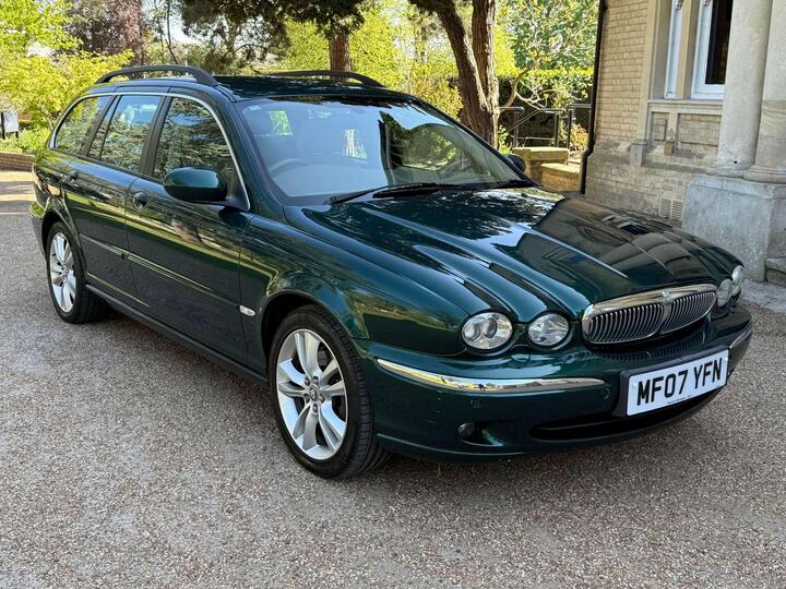 Jaguar X-TYPE 2.5 V6 SE (AWD) 5dr Jaguar X-TYPE 2.5 V6 SE (AWD) 5dr