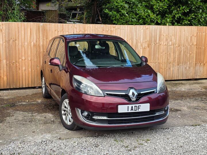 Renault Grand Scenic 1.5 DCi ENERGY Dynamique TomTom Euro 5 (s/s) 5dr Renault Grand Scenic 1.5 DCi ENERGY Dynamique TomTom Euro 5 (s/s) 5dr