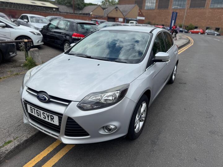 Ford Focus 1.6 Zetec Powershift Euro 5 5dr